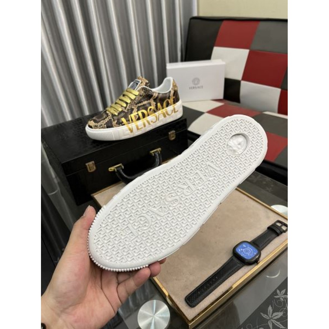 VERSACE ヴェルサーチェ ホリデー限定 2024SS メンズ用 カジュアルシューズ - 画像 (10)