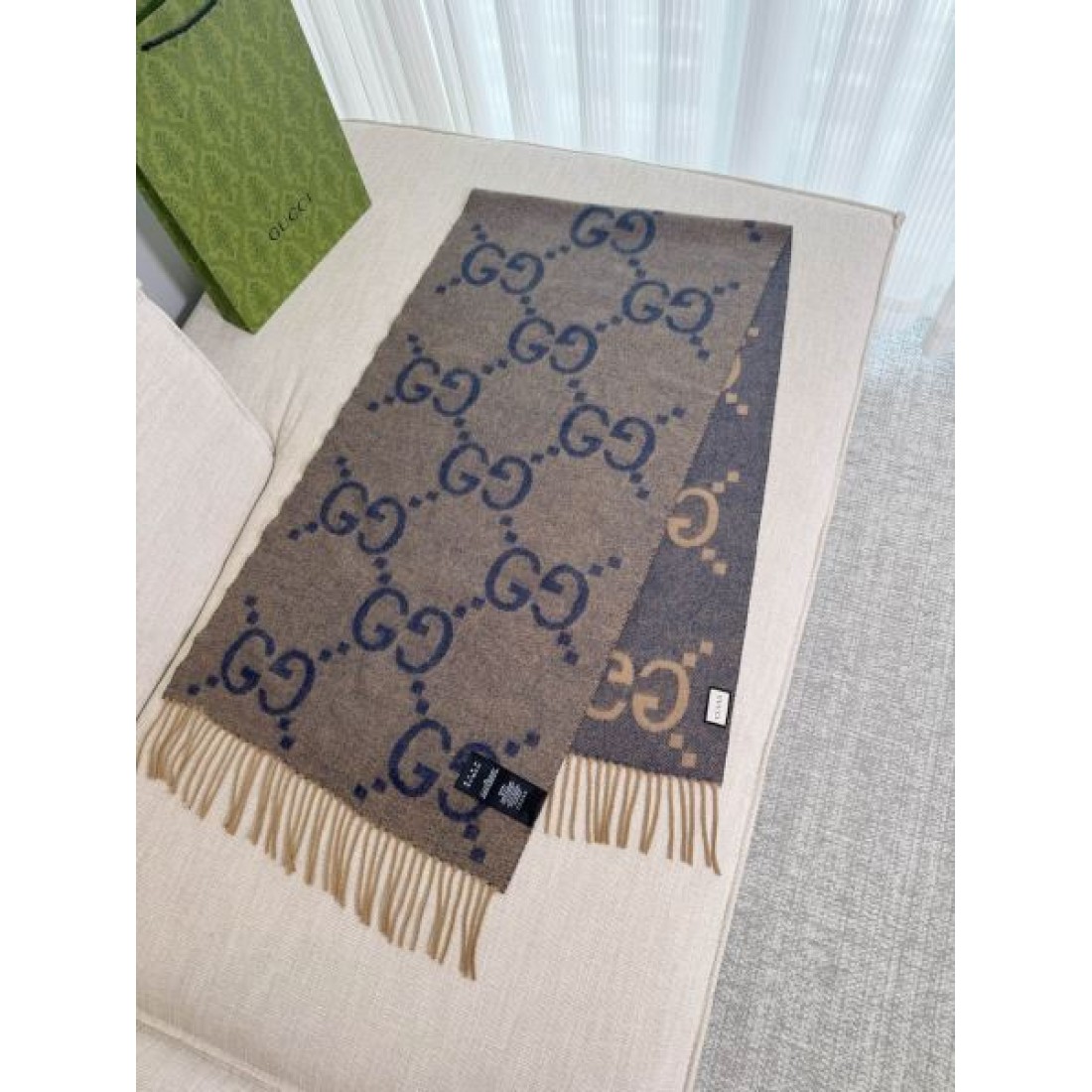 2024FW スカーフ GUCCI グッチ 秋らしいきれい色のように - 画像 (8)