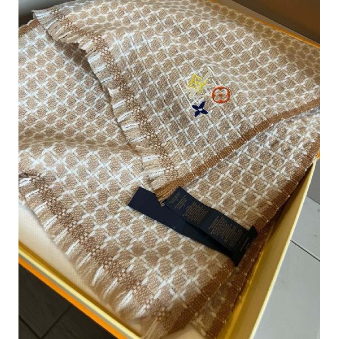 2024FW スカーフ LOUIS VUITTON ルイヴィトン 今年も大活躍間違いなし - 画像 (7)