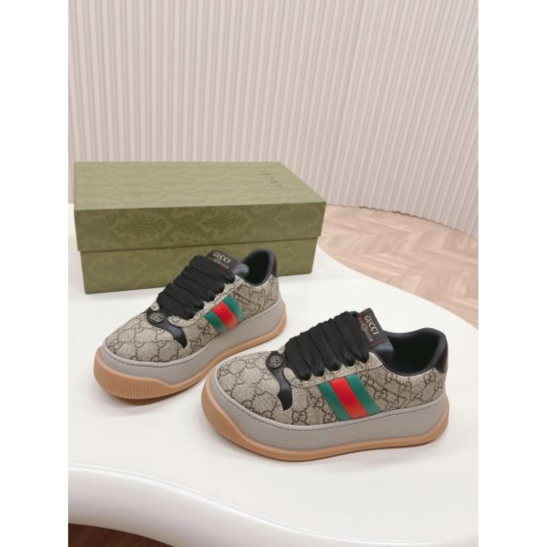 2024SS お目立ち度の高い新品 GUCCI グッチ レディース用 カジュアルシューズ - 画像 (7)
