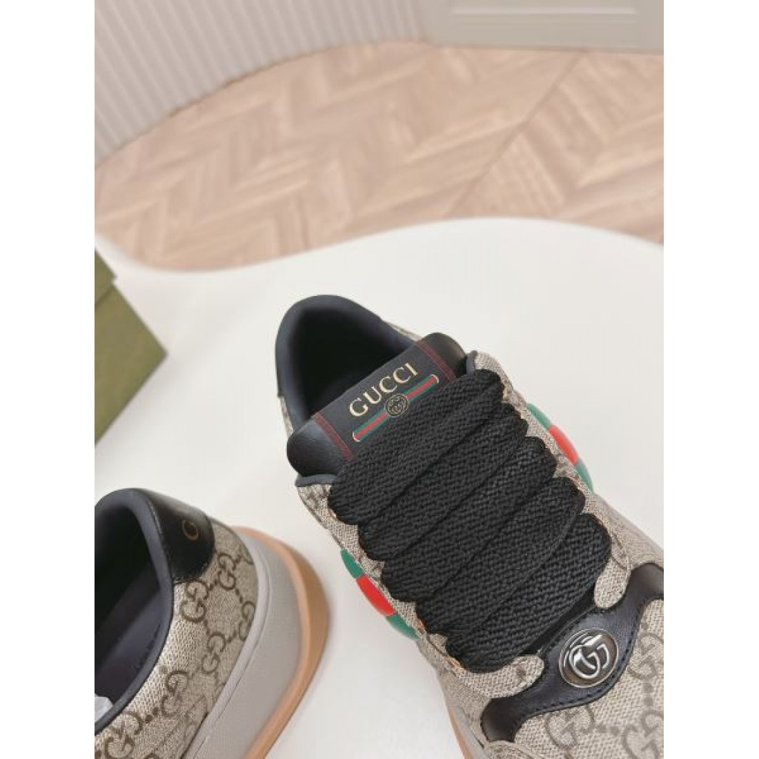 2024SS お目立ち度の高い新品 GUCCI グッチ レディース用 カジュアルシューズ - 画像 (9)