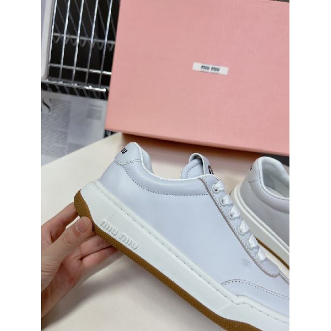 2024SS おしゃれ上級者を目指す MIU MIU ミュウミュウ レディース用 カジュアルシューズ - 画像 (10)