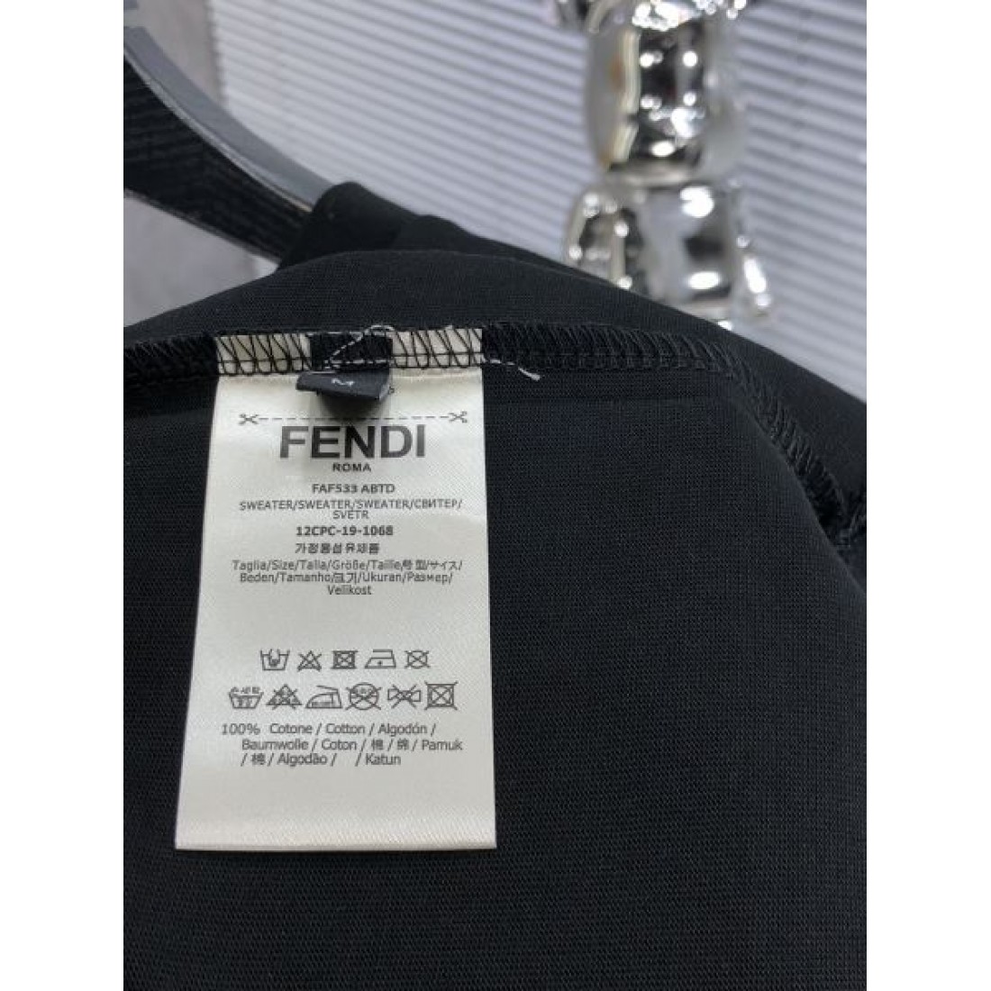 2024SS 品薄状態になる夏季新作 FENDI フェンデイ 半袖Tシャツ - 画像 (10)