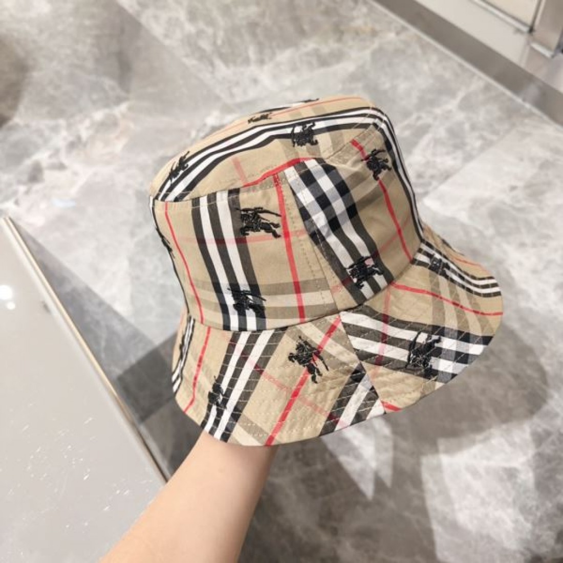 2024SS 帽子 BURBERRY バーバリー 主張性が優れた新作 - 画像 (7)