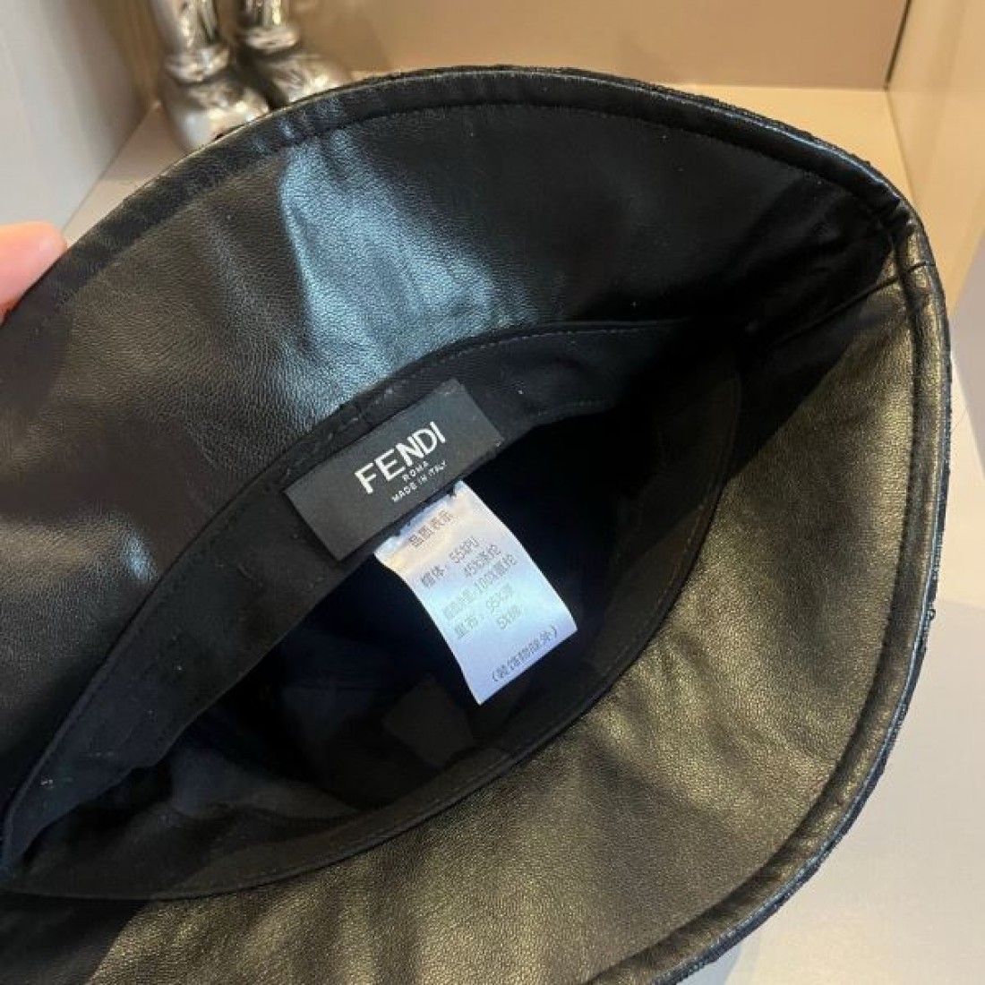 2024SS 帽子 FENDI フェンデイ おしゃれ上級者に着 - 画像 (9)