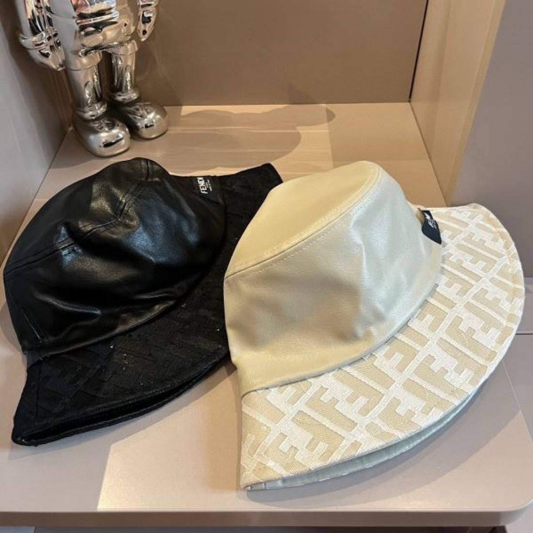 2024SS 帽子 FENDI フェンデイ おしゃれ上級者に着 - 画像 (10)