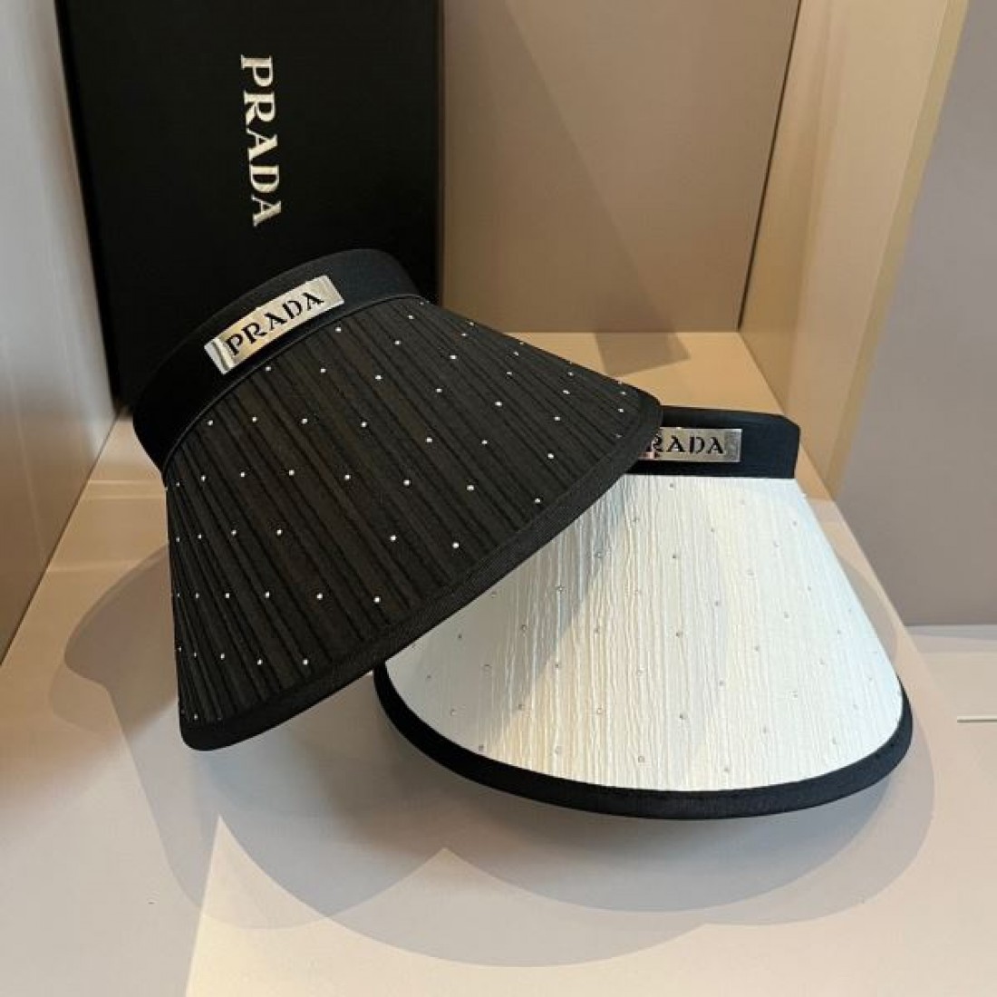 2024SS 帽子 PRADA プラダ 魅力的な価格でセール - 画像 (10)