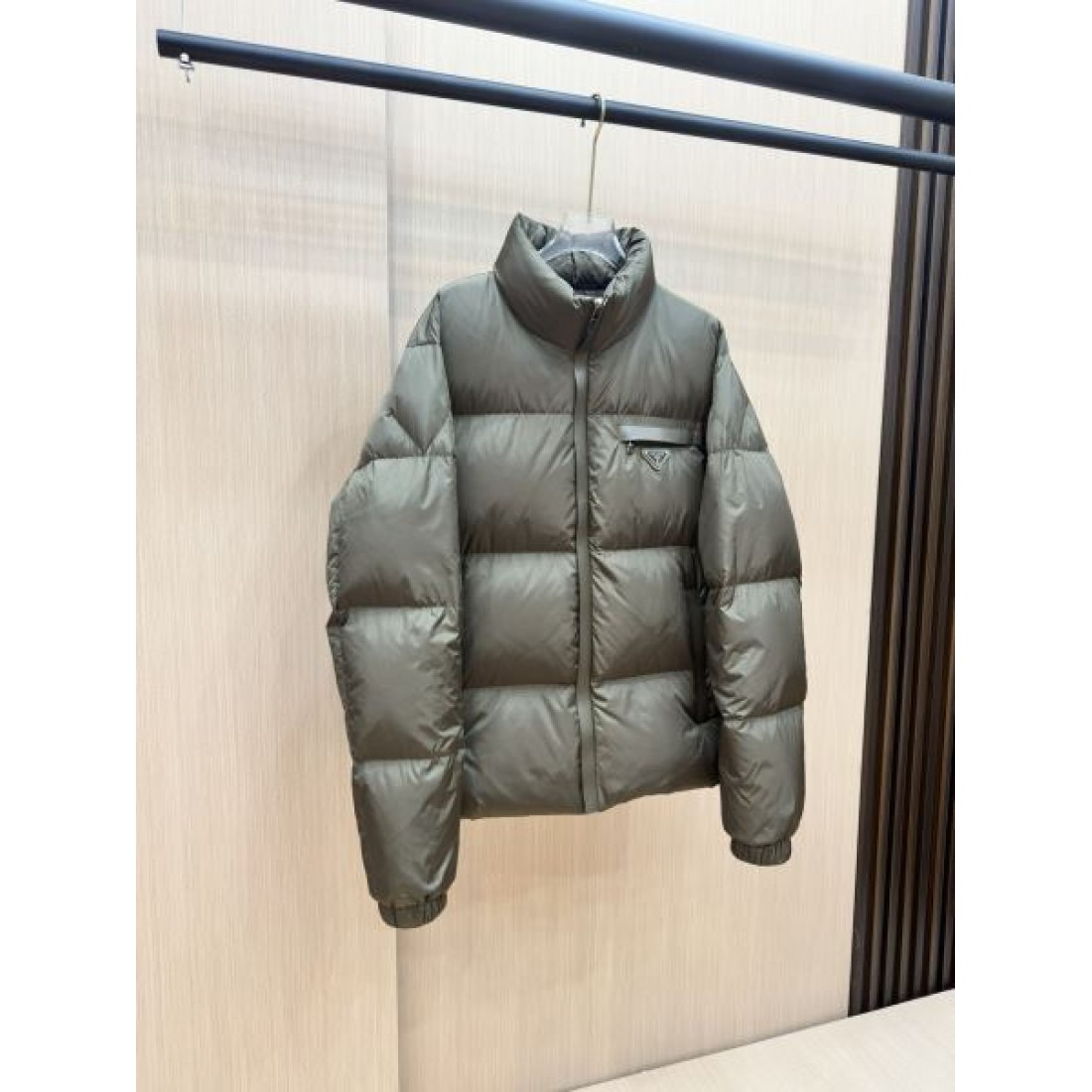 2024FW PRADA プラダ 新作限定お早めに メンズ用 ダウンジャケット - 画像 (6)