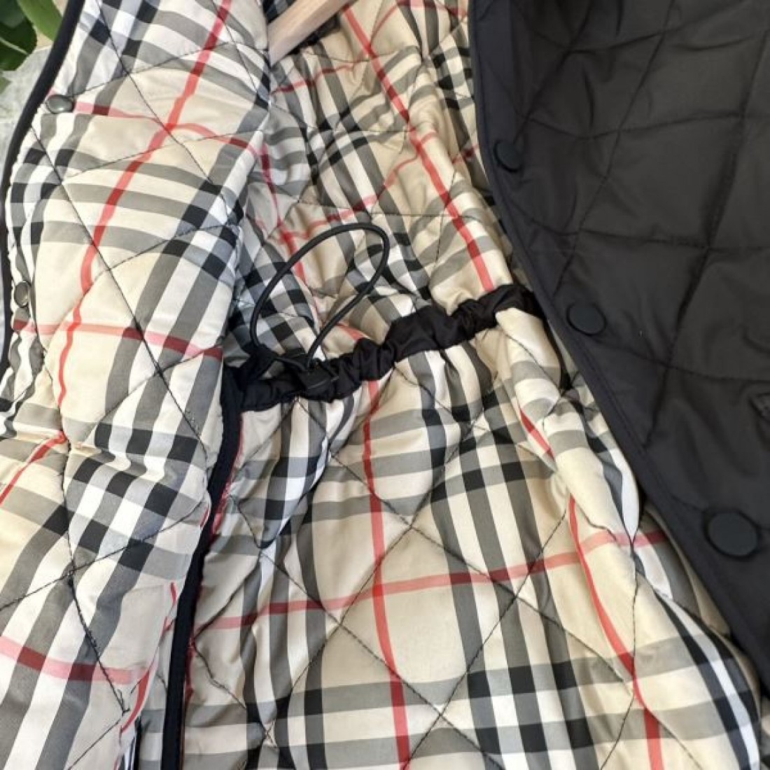 2024FW 綿入れ BURBERRY バーバリー 主張性が優れた新作 - 画像 (10)