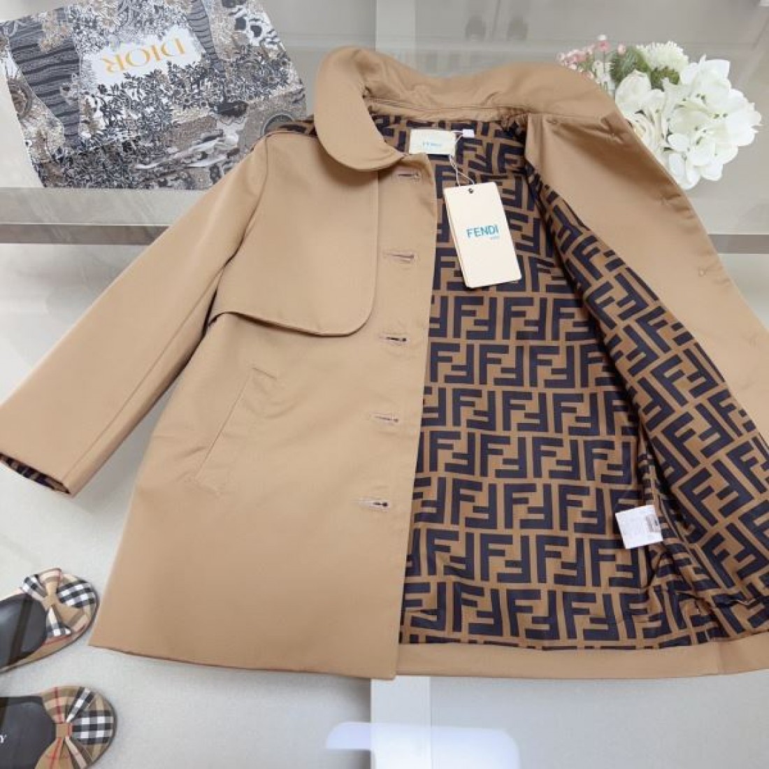 2024FW コート FENDI フェンデイ 今シーズン最注目のトレンド - 画像 (8)