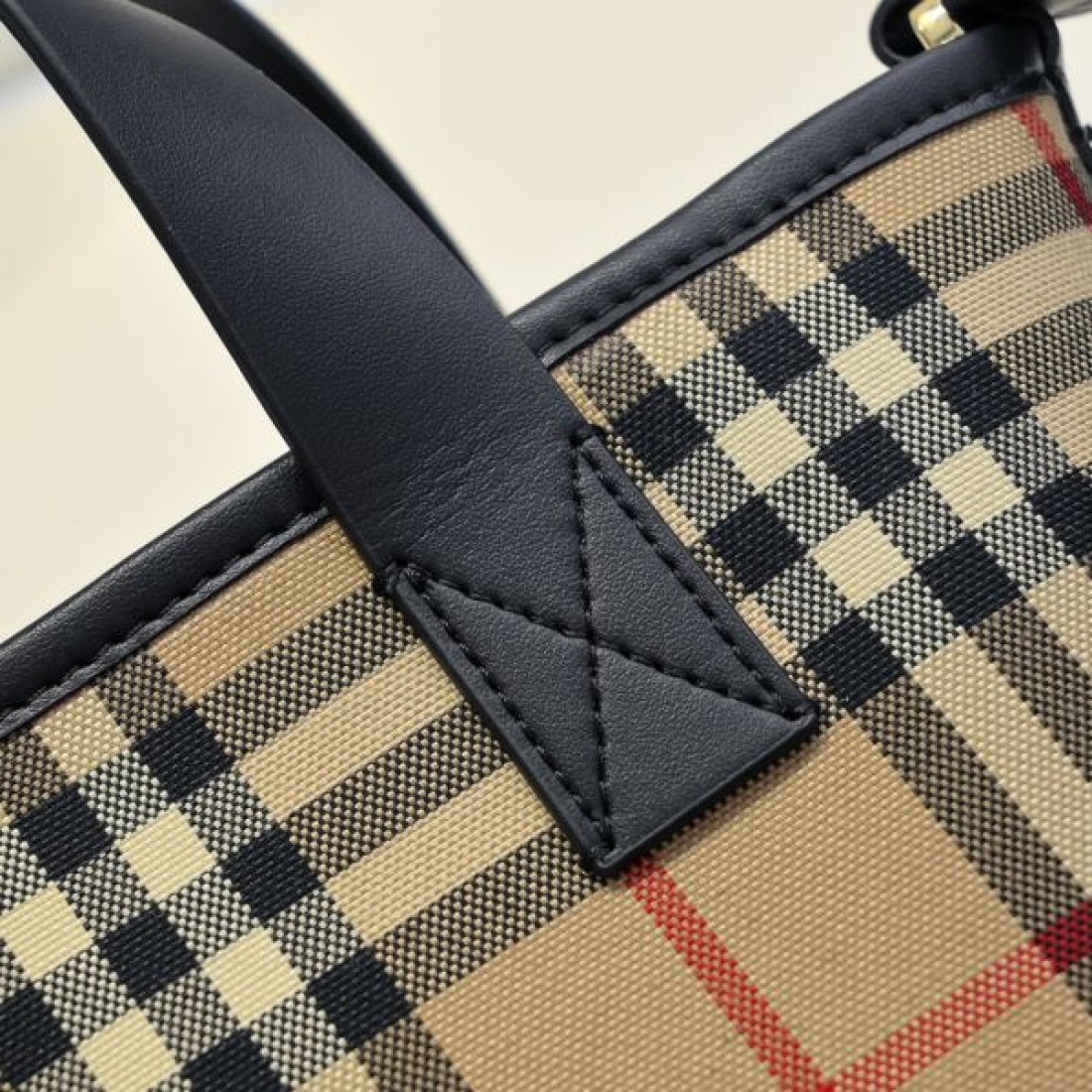 2024SS トレンド感たっぷり BURBERRY バーバリー トートバッグ - 画像 (9)