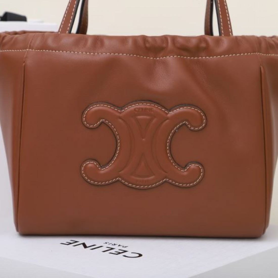 2024SS 抜群な魅力的なアイテム CELINE セリーヌ トートバッグ - 画像 (9)