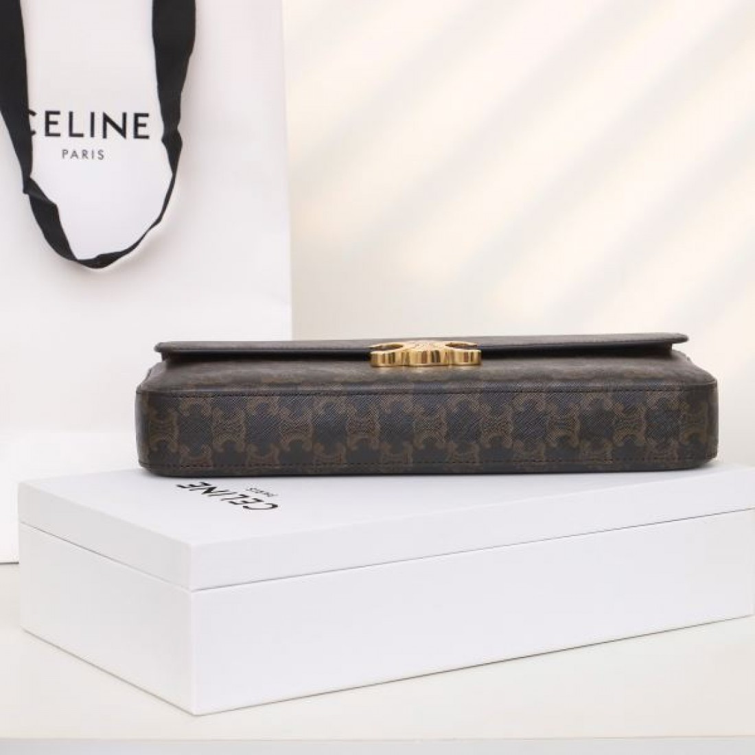 2024SS 大注目を浴びる春夏新作 CELINE セリーヌ トートバッグ - 画像 (7)