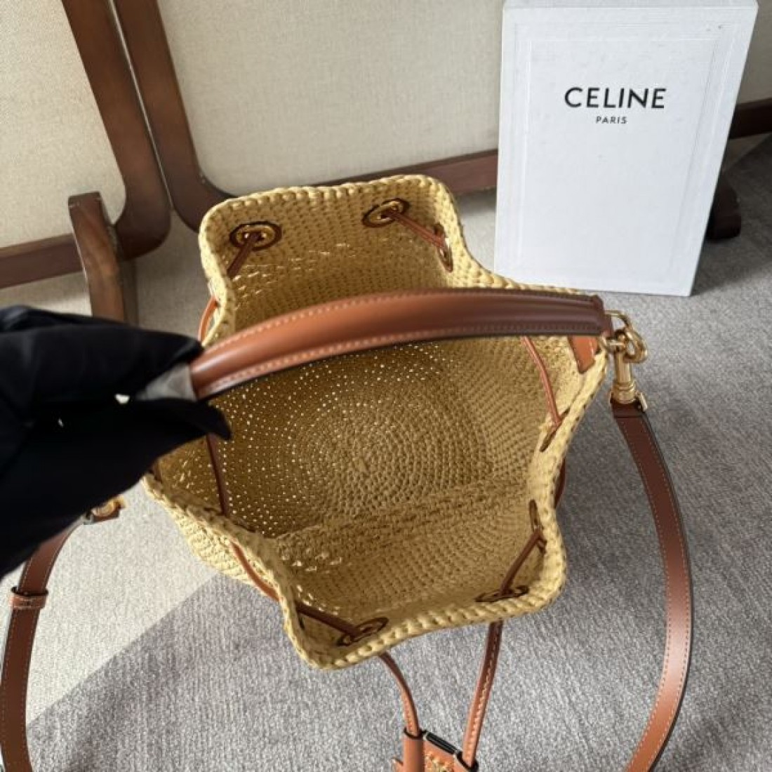 CELINE セリーヌ 2024FW 遊び心が溢れるアイテム トートバッグ - 画像 (9)