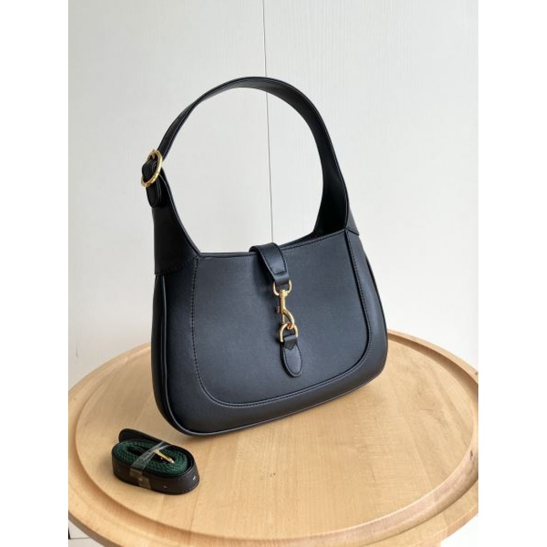 2024SS 希少！取り扱い店舗限定 FENDI フェンデイ トートバッグ - 画像 (8)