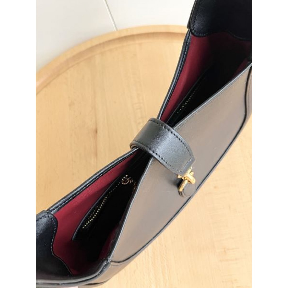 2024SS 希少！取り扱い店舗限定 FENDI フェンデイ トートバッグ - 画像 (9)