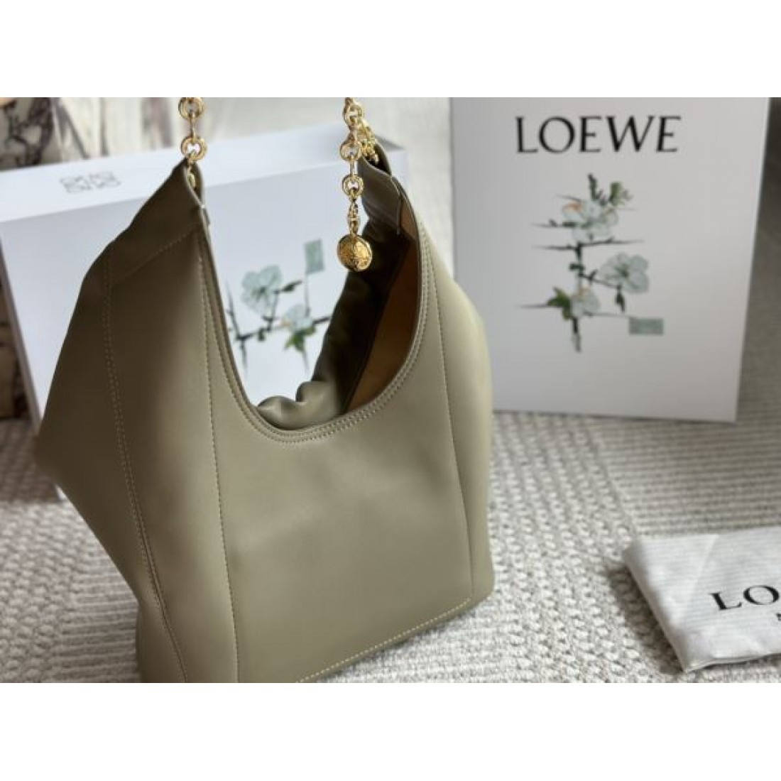 新作限定華やかキュート 2024SS トートバッグ LOEWE ロエベ - 画像 (7)