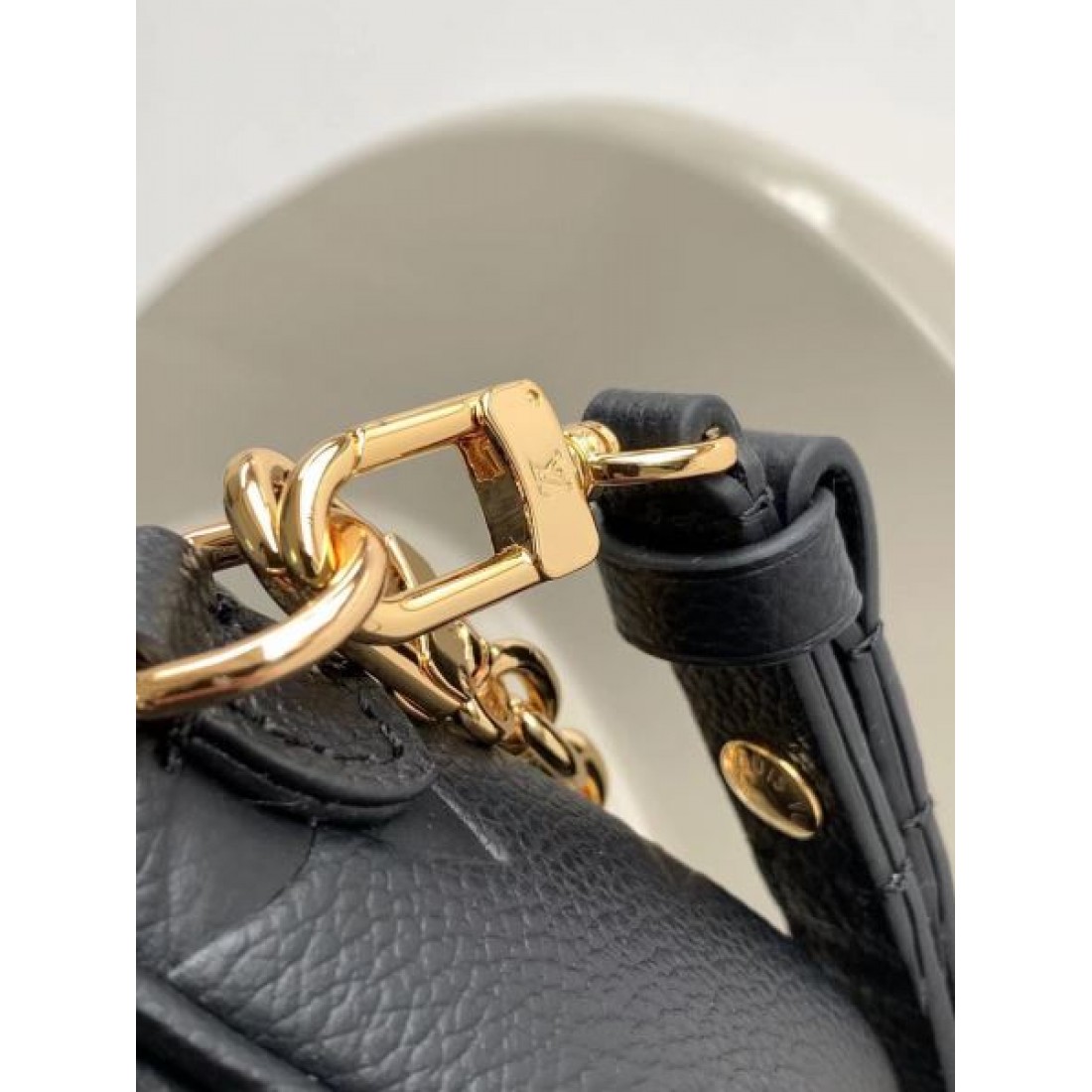 きれいめな印象 2024SS トートバッグ LOUIS VUITTON ルイヴィトン - 画像 (10)