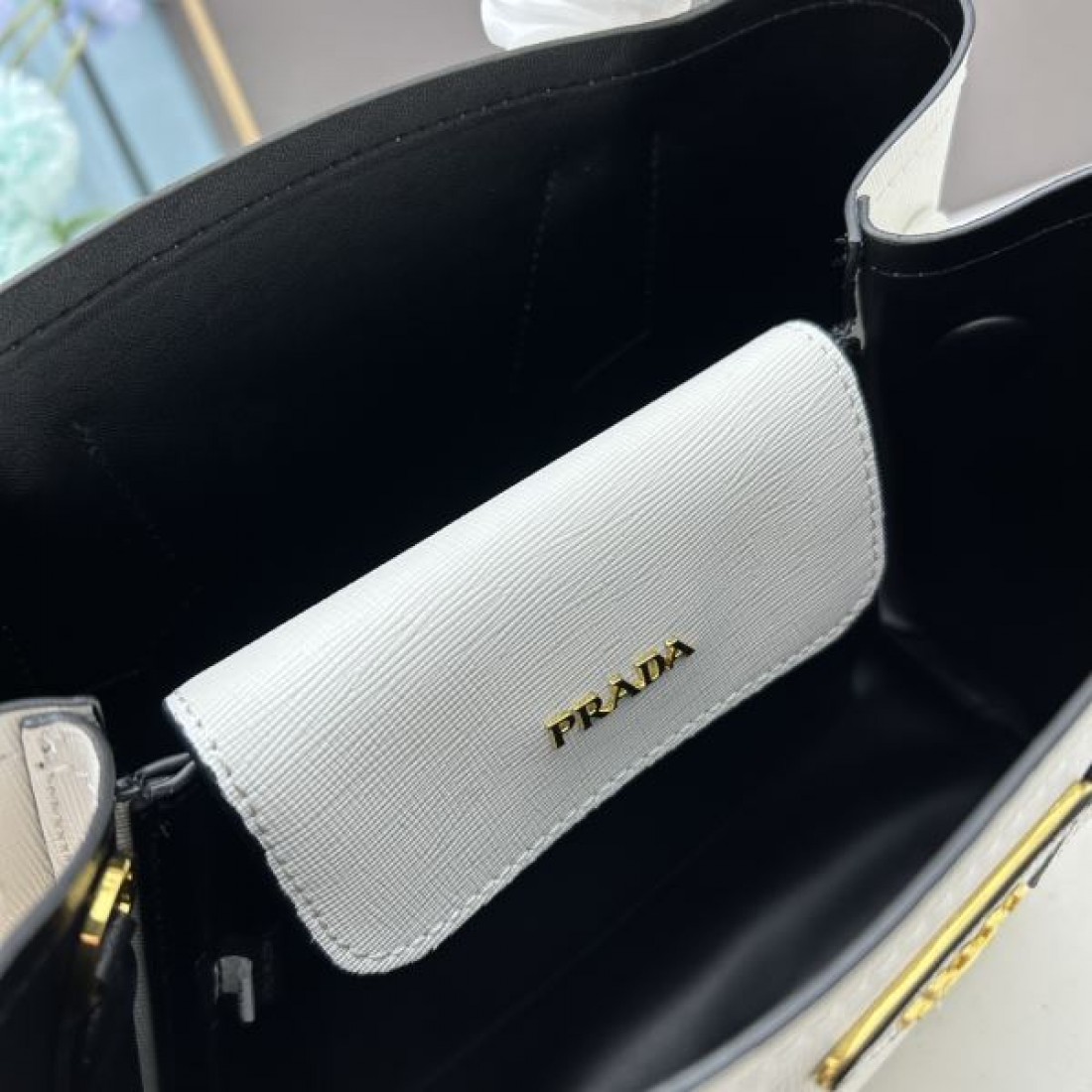 夏の定番スタイルをアップ 2024SS トートバッグ PRADA プラダ - 画像 (11)