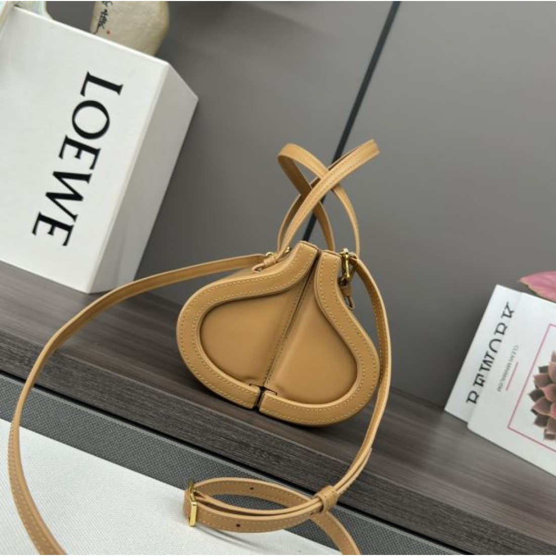 2025SS トートバッグ LOEWE ロエベ トレンドコーデが楽しめ - 画像 (7)