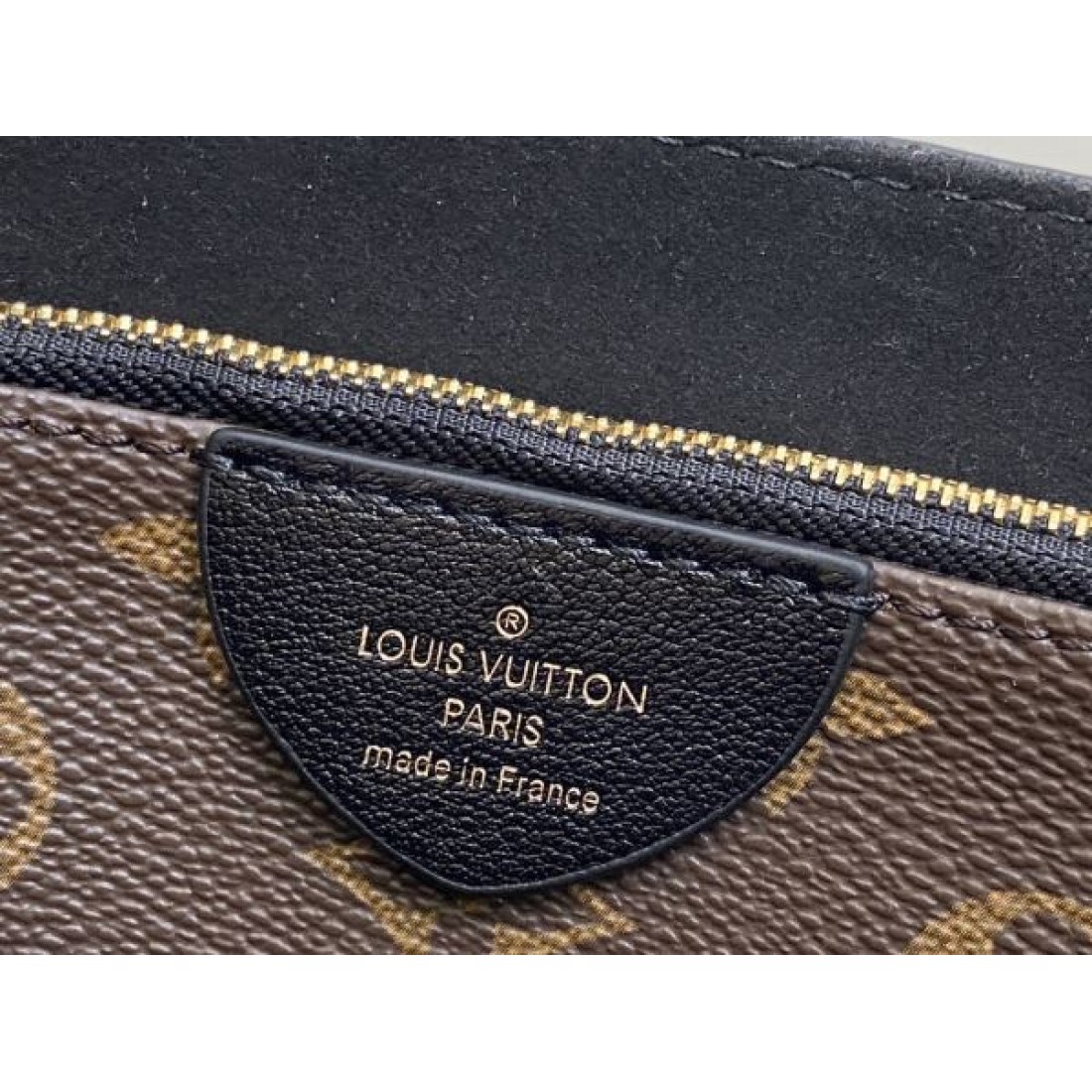 2025SS トートバッグ LOUIS VUITTON ルイヴィトン 圧倒的な高級感 - 画像 (11)