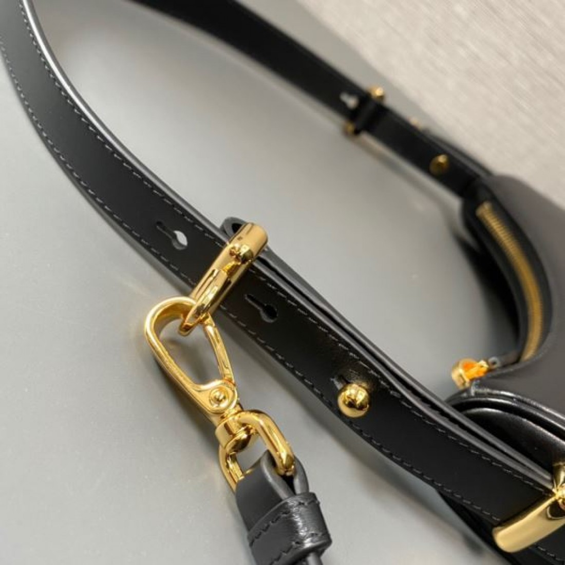 2025SS トートバッグ PRADA プラダ 日本でも大人気のモデル - 画像 (9)
