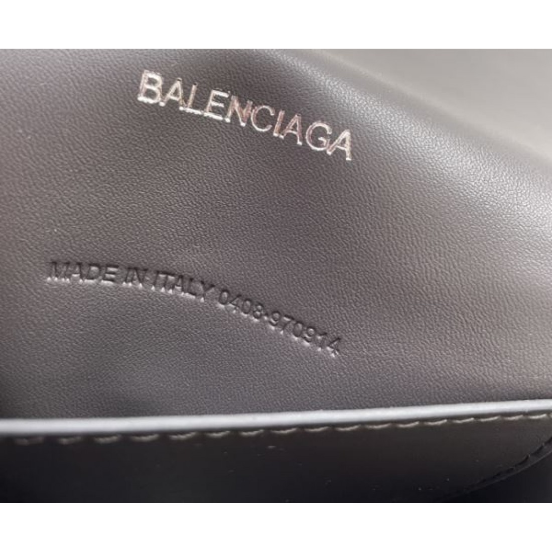 BALENCIAGA バレンシアガ 2024FW 秋冬の必需アイテム ショルダーバッグ - 画像 (10)