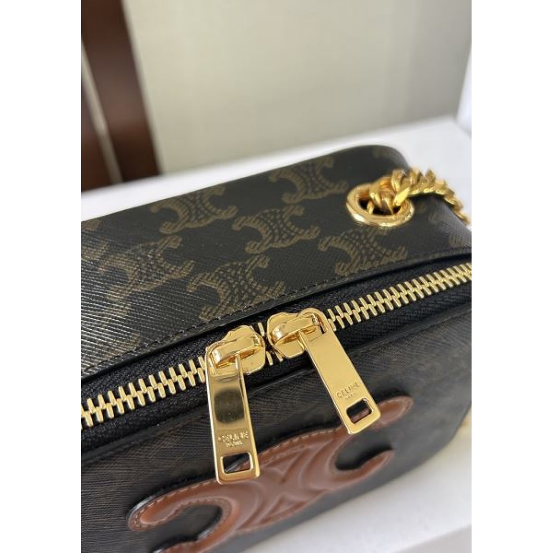 ファッション感が満点 2024SS ショルダーバッグ CELINE セリーヌ - 画像 (7)