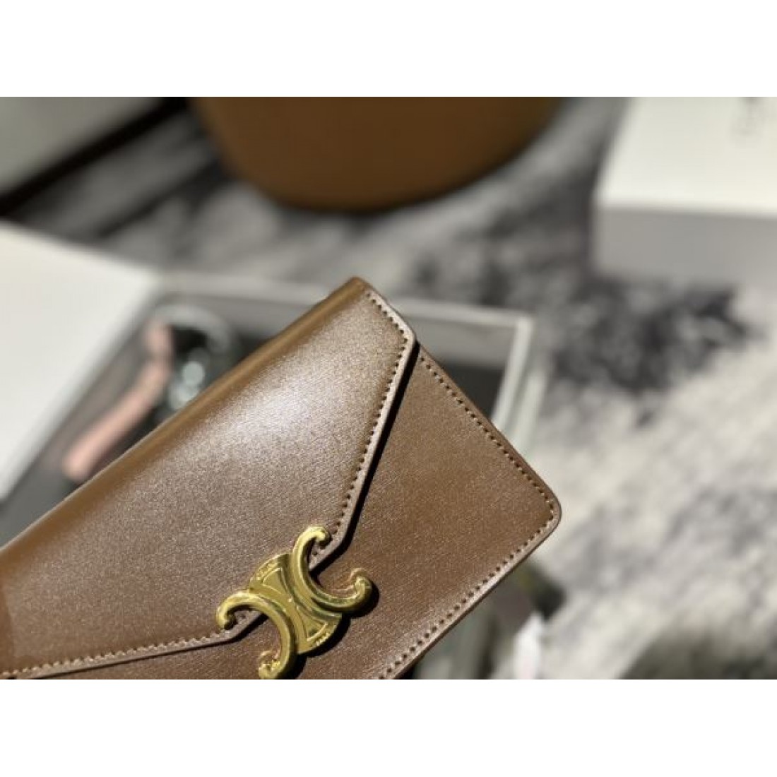 季節感あふれる注目の新作 2024SS ショルダーバッグ CELINE セリーヌ - 画像 (11)