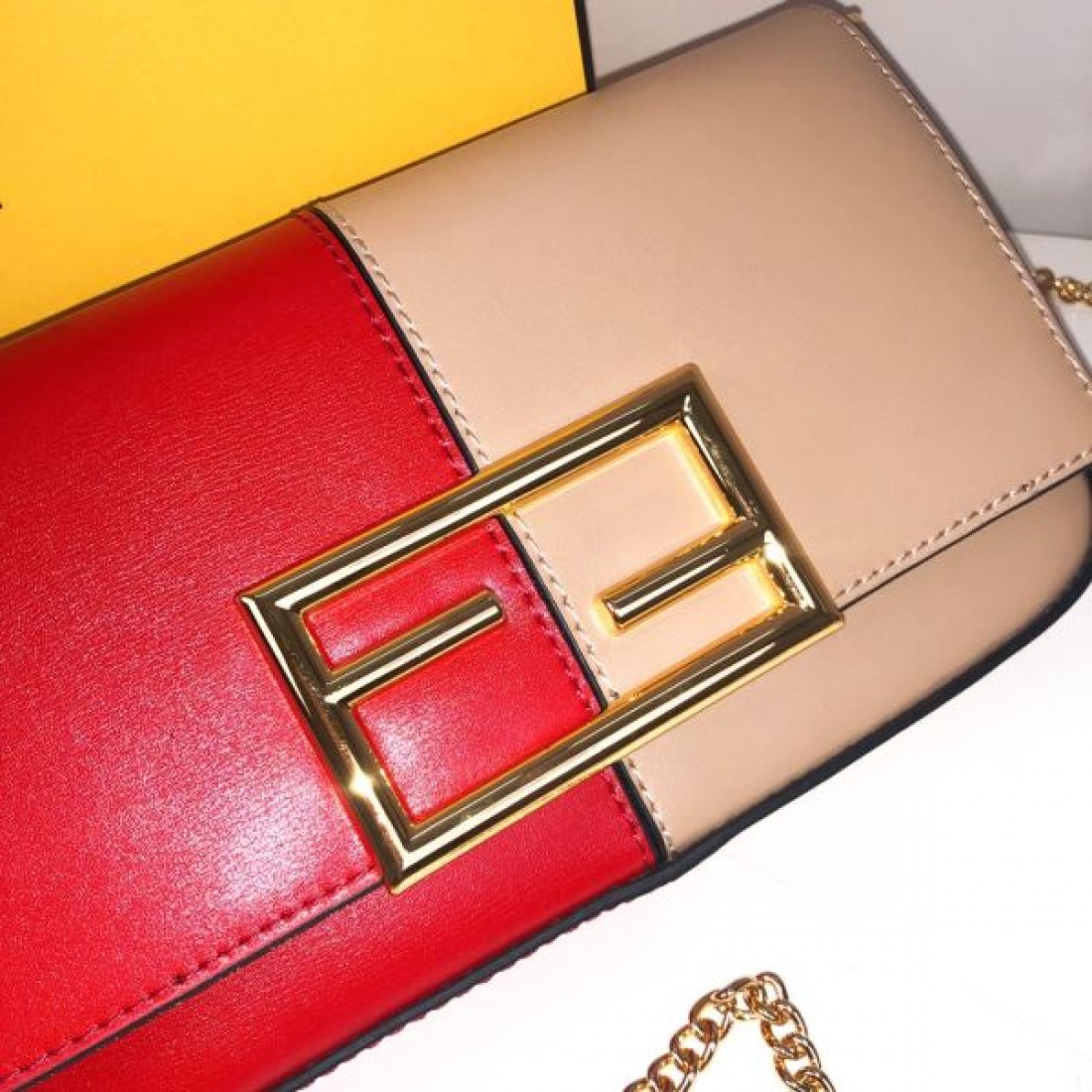 都会的な印象のスタイル 2024SS ショルダーバッグ FENDI フェンデイ - 画像 (9)