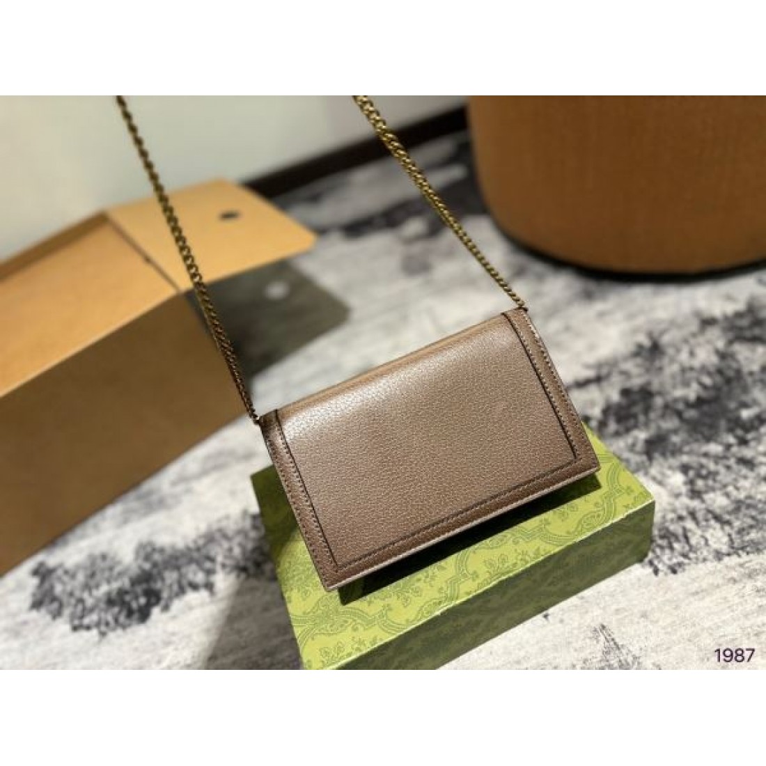 トレンドのコーディネート 2024SS ショルダーバッグ GUCCI グッチ - 画像 (7)