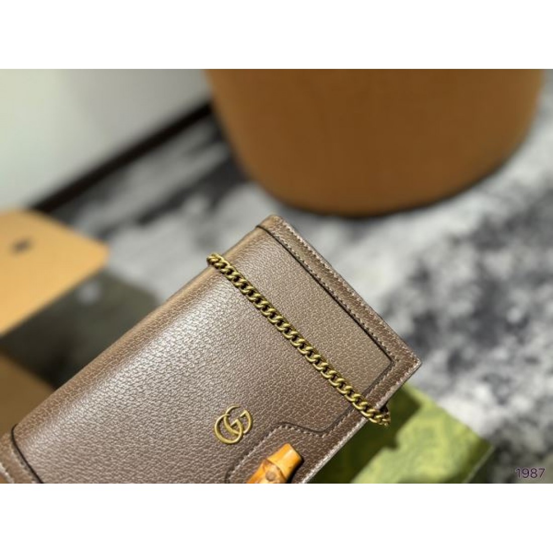 トレンドのコーディネート 2024SS ショルダーバッグ GUCCI グッチ - 画像 (8)