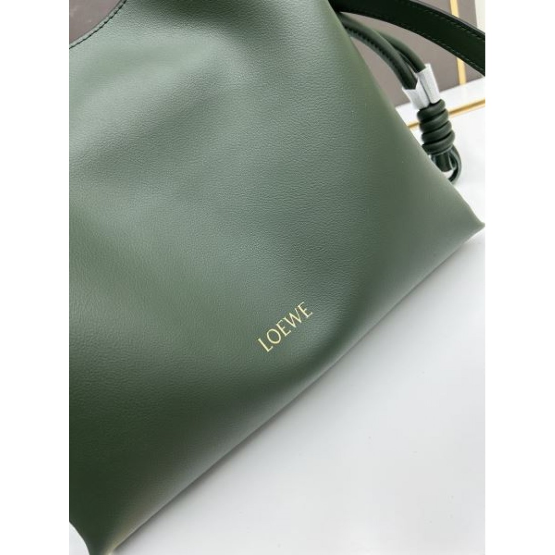 おしゃれな人は愛用中！ 2024SS ショルダーバッグ LOEWE ロエベ - 画像 (10)