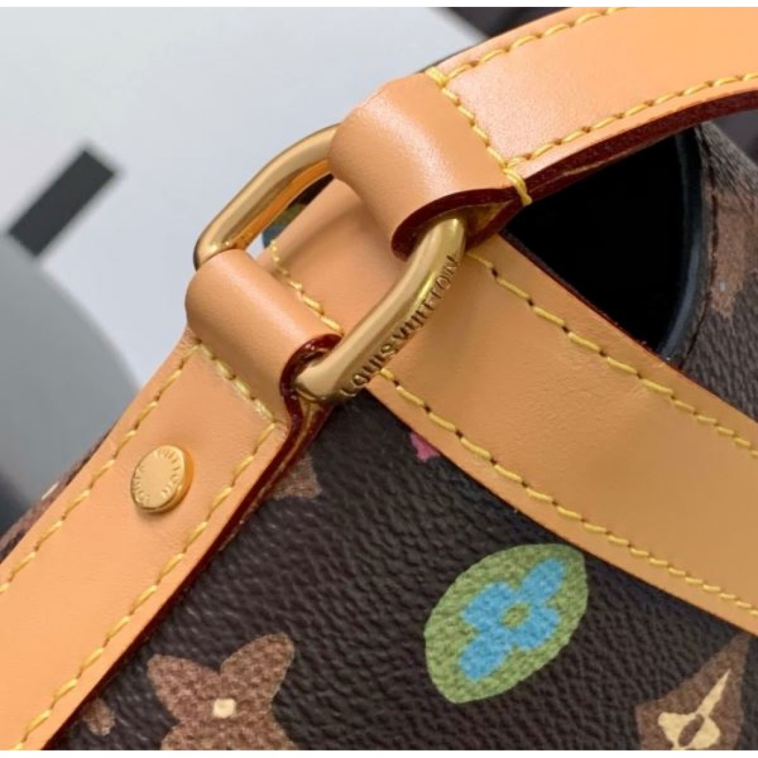 2024SS ブームは再熱中 LOUIS VUITTON ルイヴィトン ショルダーバッグ - 画像 (10)