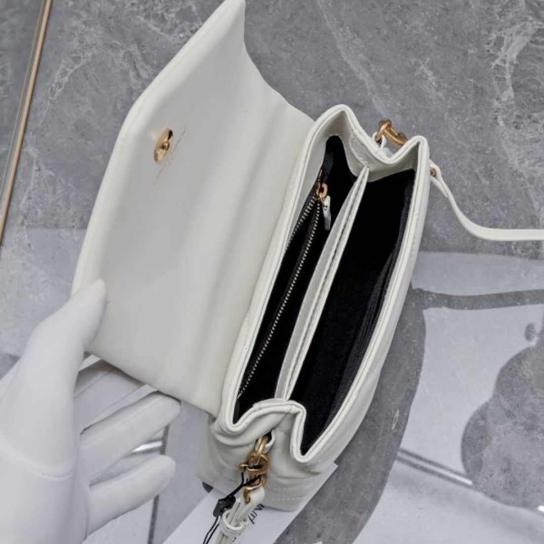 2024SS 今年夏季１番 YSL イヴ サンローラン ショルダーバッグ - 画像 (9)