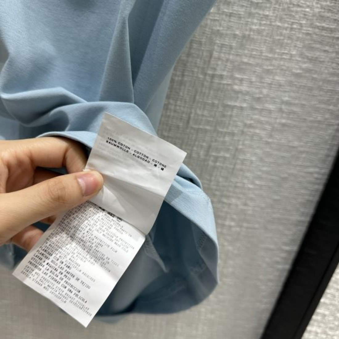 2024SS チョッキ着 PRADA プラダ トレンドコーデが楽しめ - 画像 (10)
