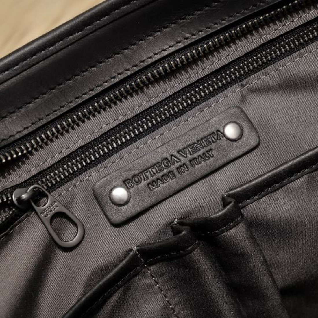 2024FW ブリーフケース BOTTEGA VENETA ボッテガヴェネタ 人気上昇中 - 画像 (10)