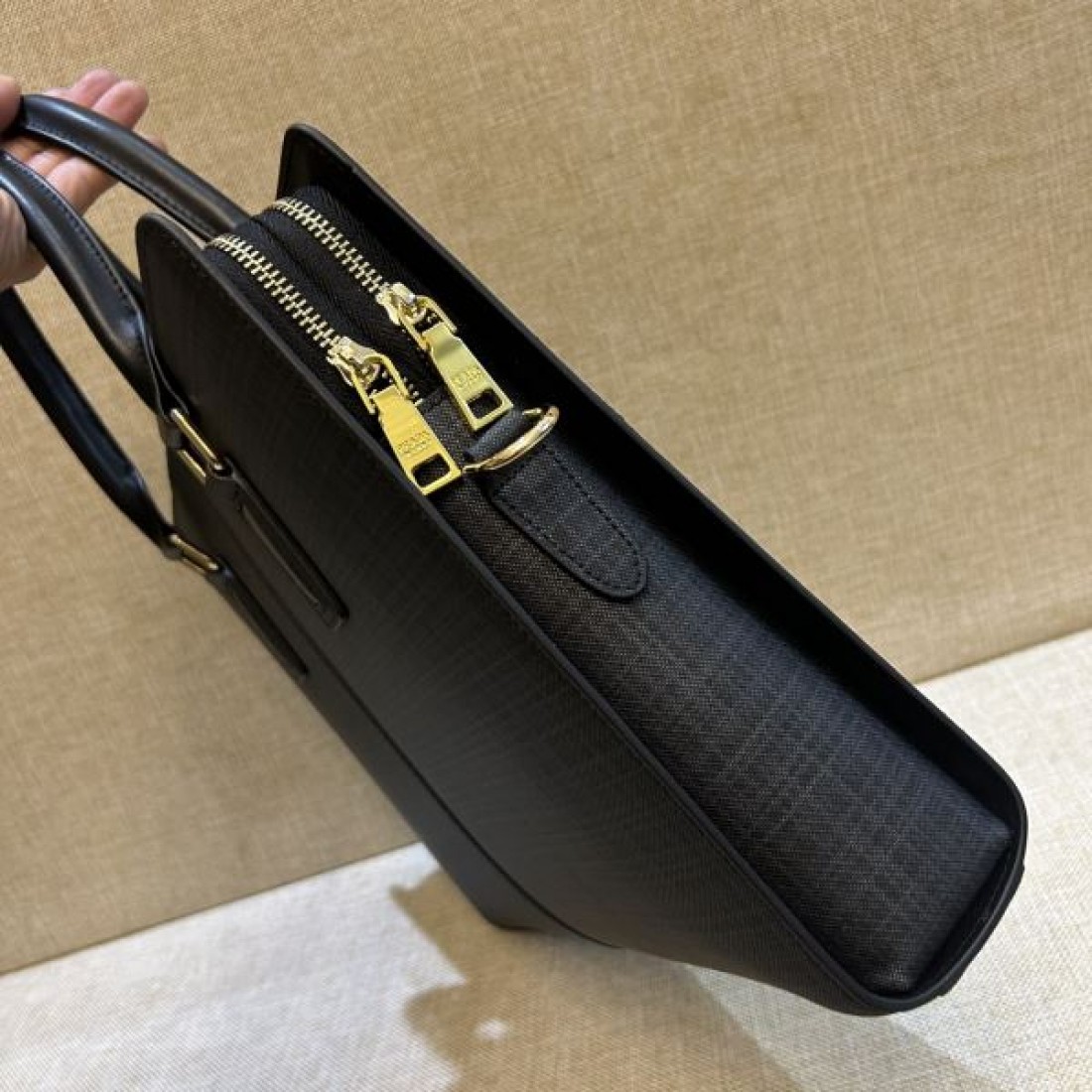 2024SS 最新で男性にもお勧め PRADA プラダ ブリーフケース - 画像 (9)