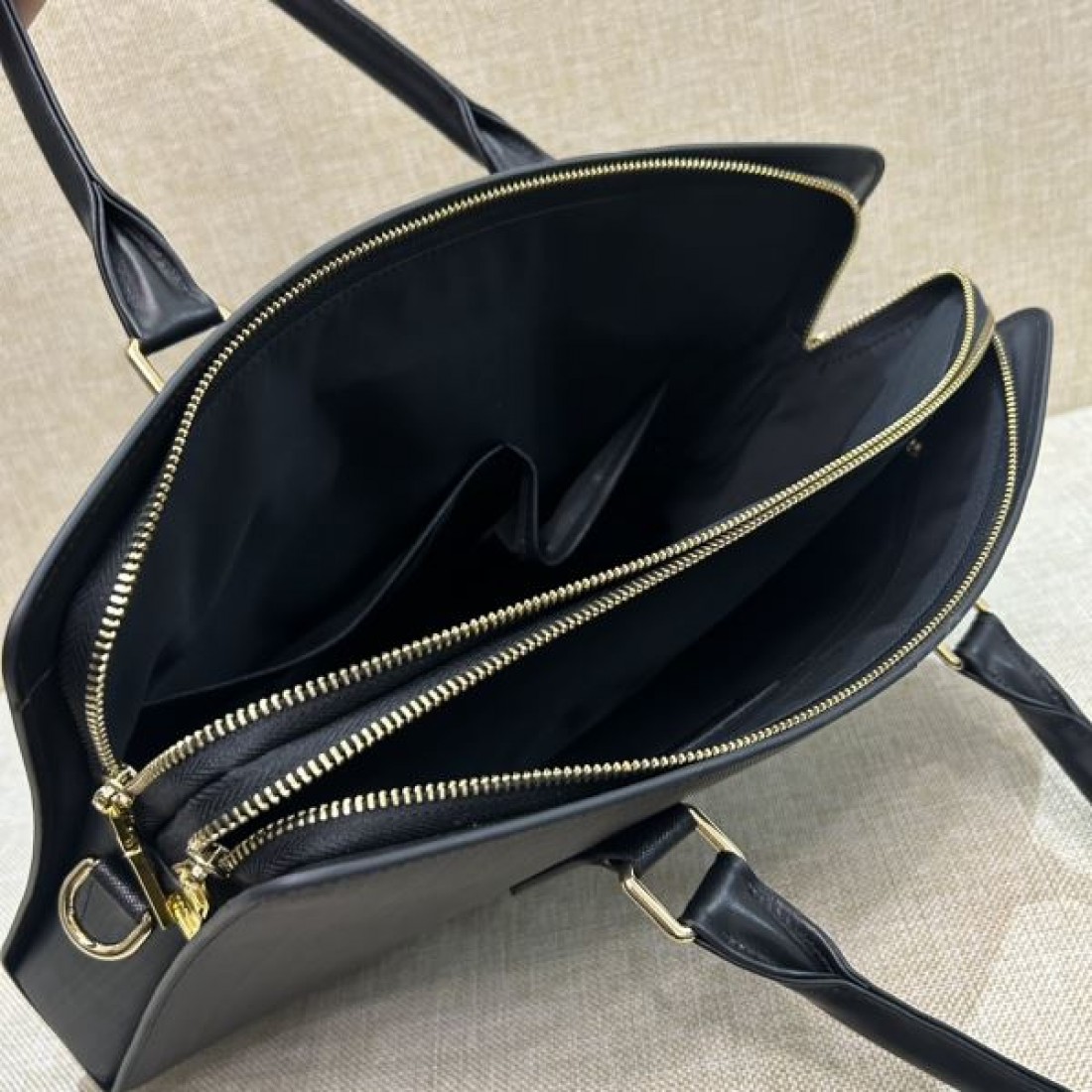 2024SS 最新で男性にもお勧め PRADA プラダ ブリーフケース - 画像 (10)