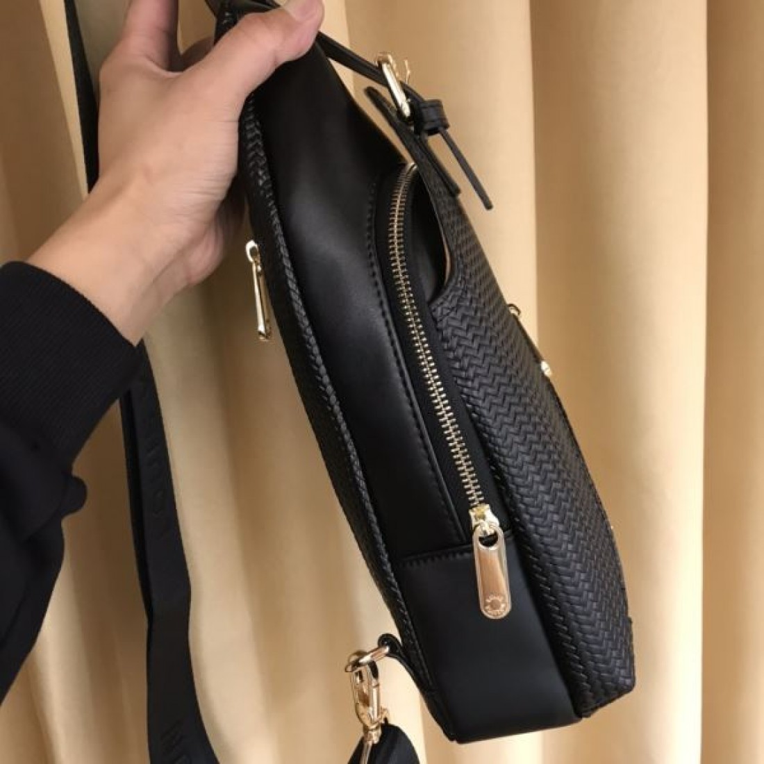 2024FW チェストバッグ LOUIS VUITTON ルイヴィトン 人気プレゼント - 画像 (7)