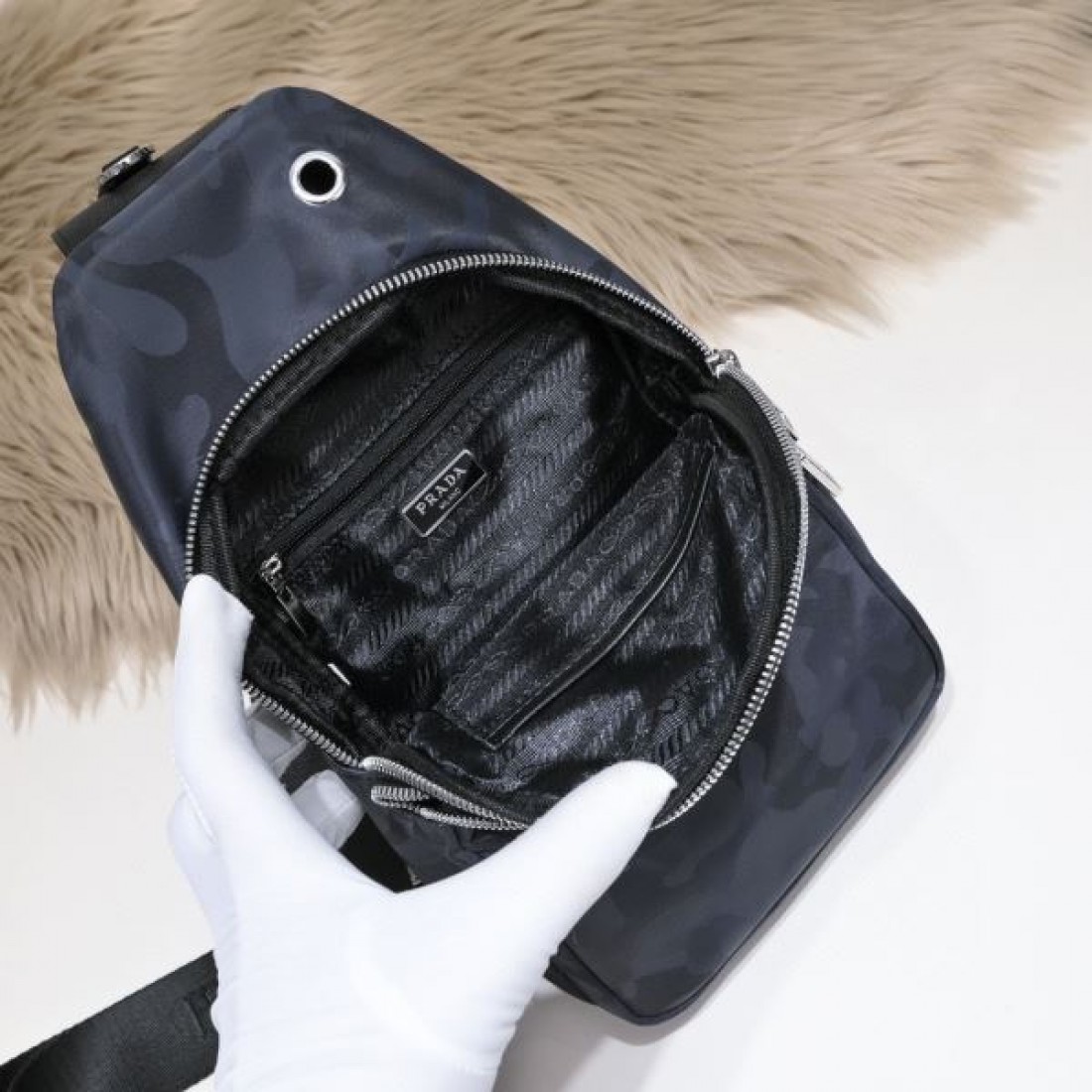 2024FW チェストバッグ PRADA プラダ 今年のトレンドを先取り - 画像 (10)