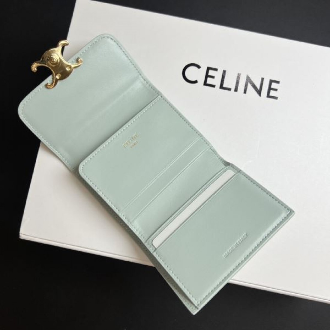 CELINE セリーヌ 2024SS 春夏入荷限定SALE価格 三つ折り財布 - 画像 (11)