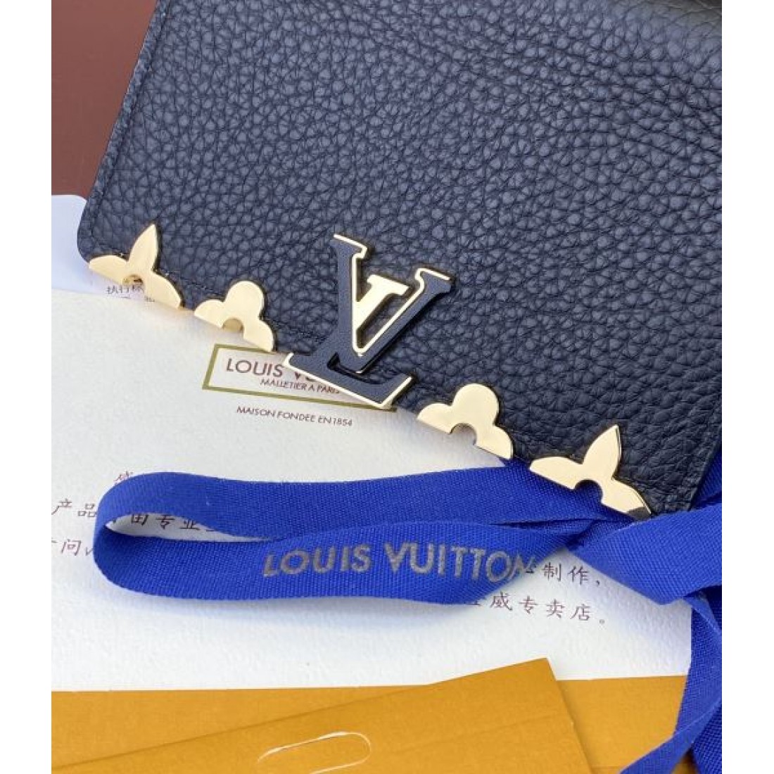 LOUIS VUITTON ルイヴィトン 2024FW トレンド感抜群 三つ折り財布 - 画像 (10)