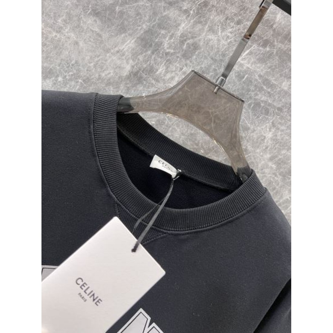 CELINE セリーヌ プルオーバー 2024FW お洒落さんの愛用率が高い - 画像 (9)
