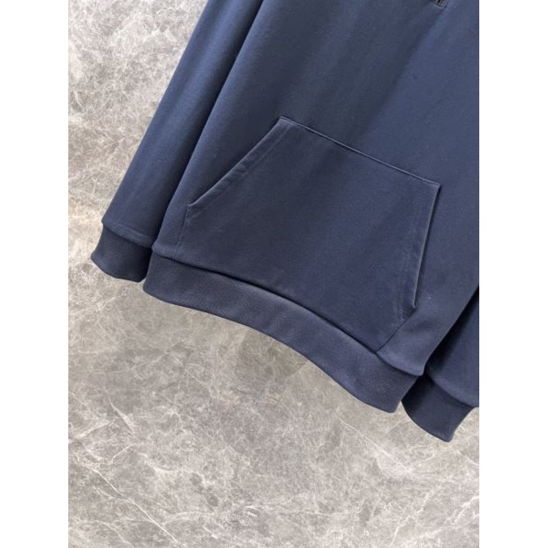 GUCCI グッチ コート 2024FW カジュアルもある絶妙な雰囲気 - 画像 (7)