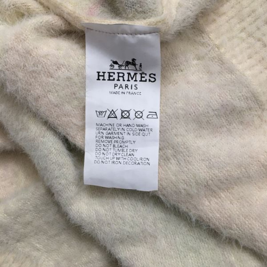 HERMES エルメス プルオーバーニット 2024FW 上品に秋っぽさを感じる - 画像 (10)