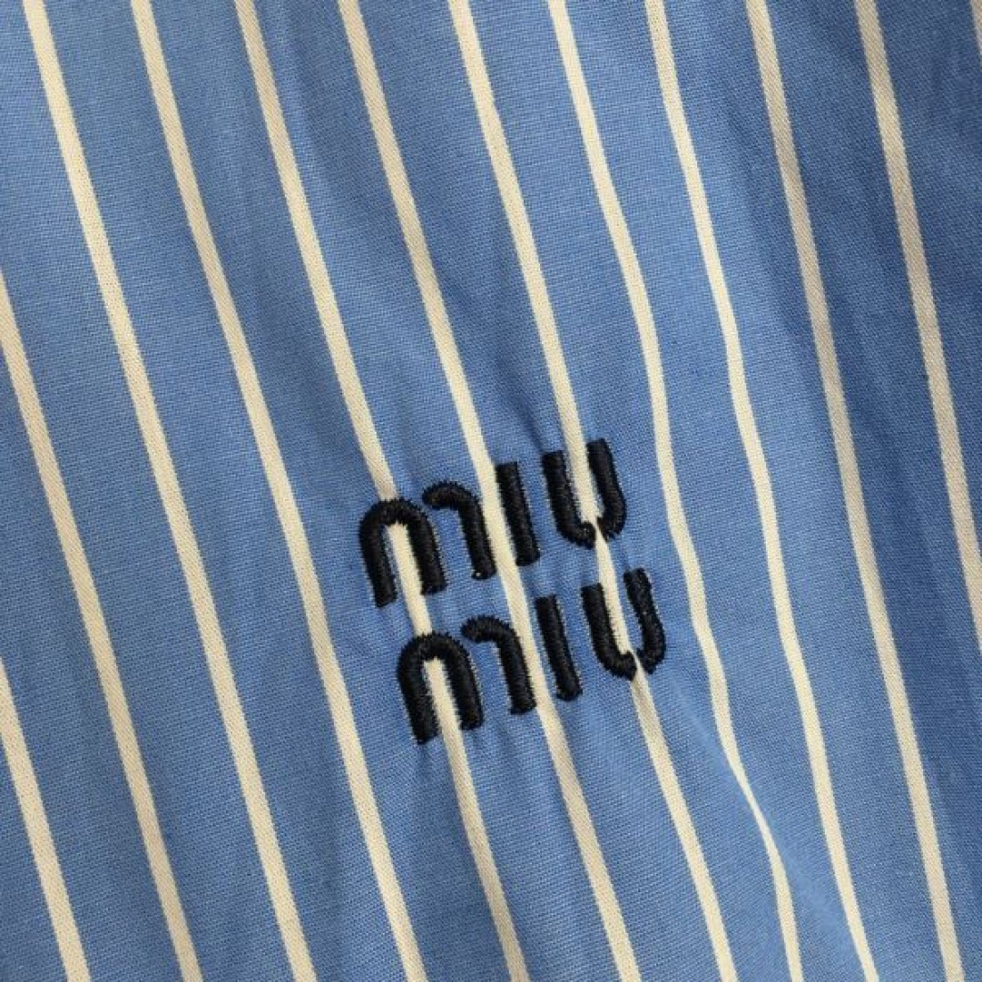 MIU MIU ミュウミュウ 長袖シャツ 2024FW 累積売上総額第１位 - 画像 (8)