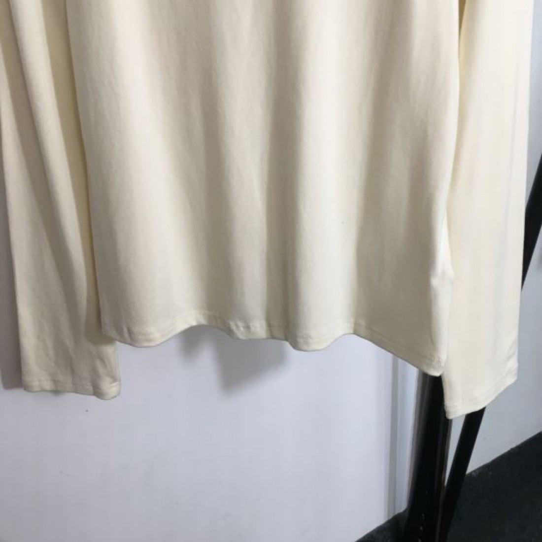 VALENTINO ヴァレンティノ 長袖Tシャツ 2024FW 新作セール大人OK - 画像 (9)