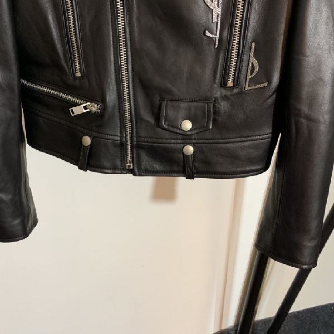YSL イヴ サンローラン ブルゾンコート 2024FW 非常に人気が高い - 画像 (7)