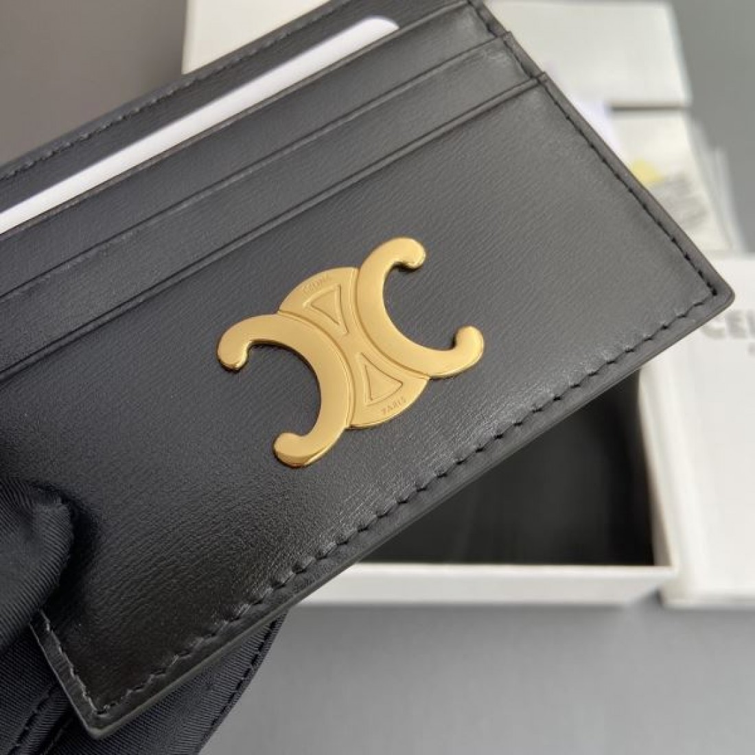 CELINE セリーヌ 2024SS 断然オススメな人気新作 カードケース - 画像 (10)